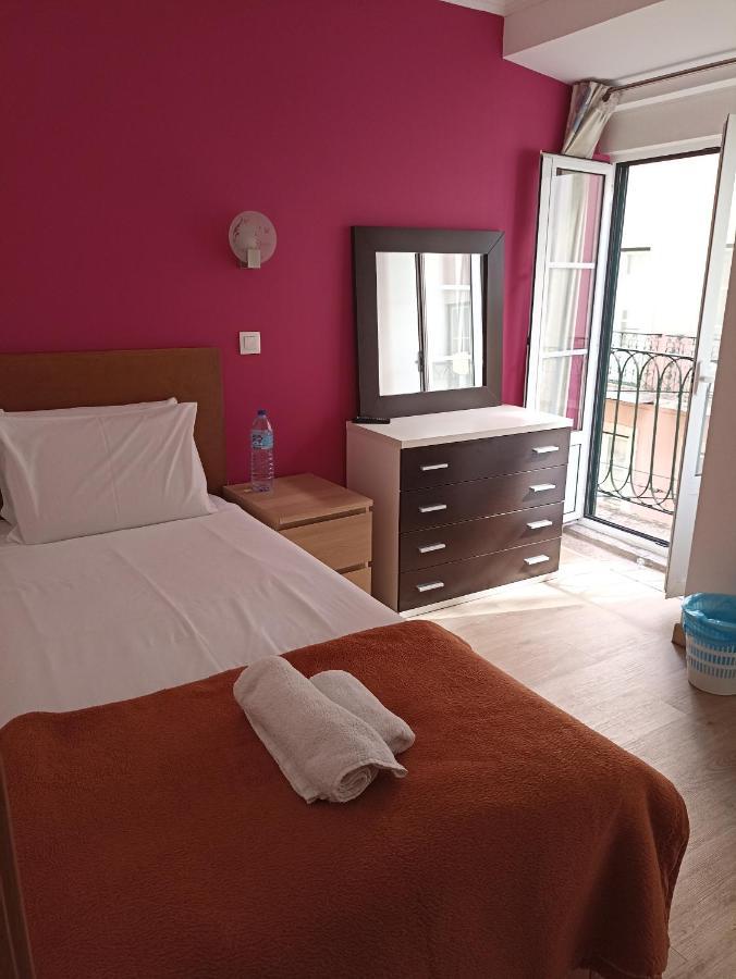 Martim Moniz 28 Guest House Lisbon Exterior photo