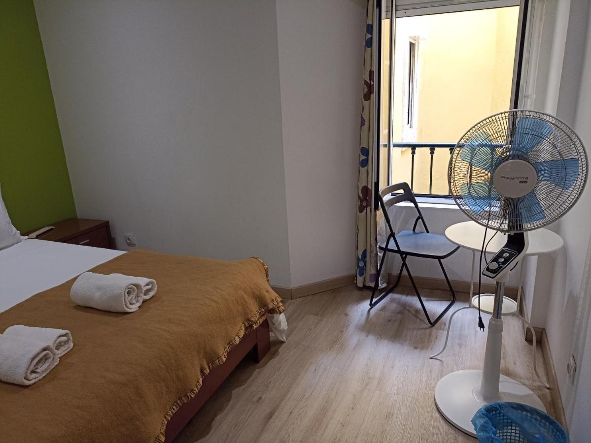 Martim Moniz 28 Guest House Lisbon Exterior photo
