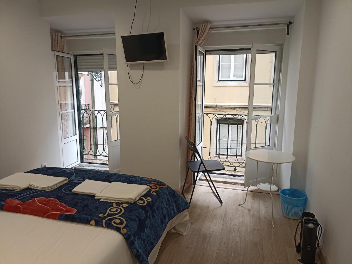 Martim Moniz 28 Guest House Lisbon Exterior photo