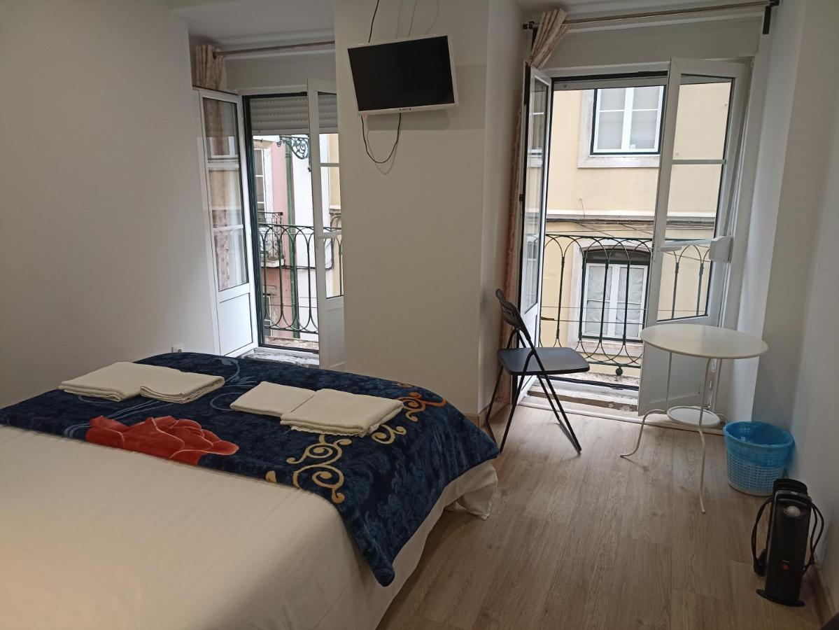 Martim Moniz 28 Guest House Lisbon Exterior photo