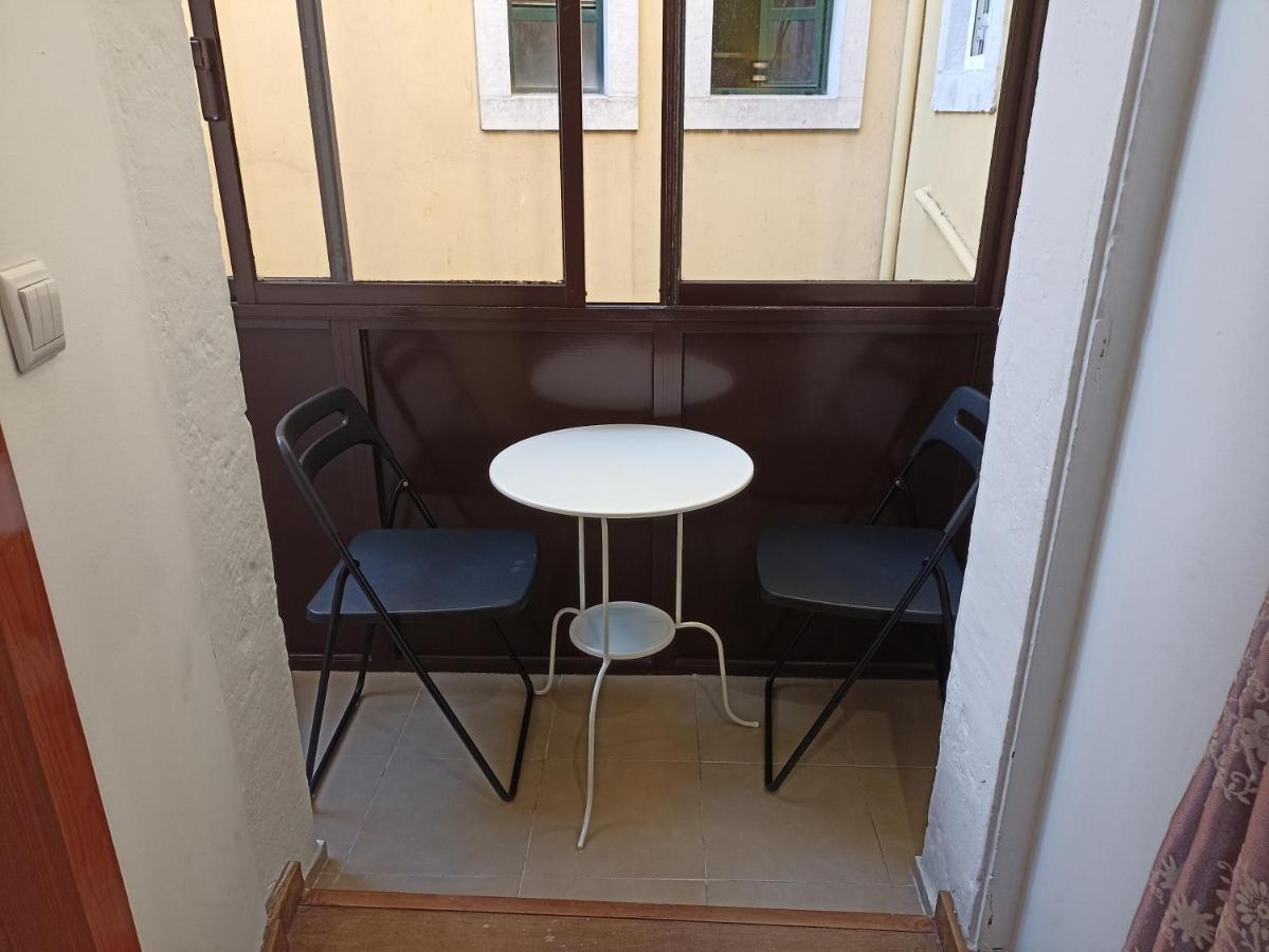 Martim Moniz 28 Guest House Lisbon Exterior photo