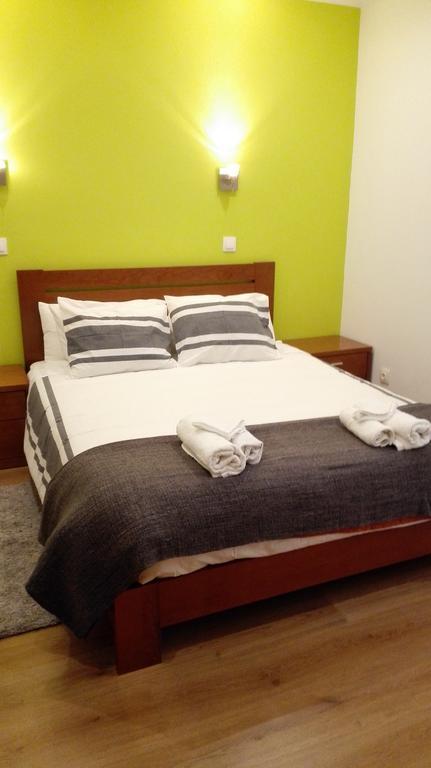 Martim Moniz 28 Guest House Lisbon Room photo