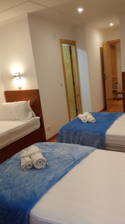 Martim Moniz 28 Guest House Lisbon Room photo