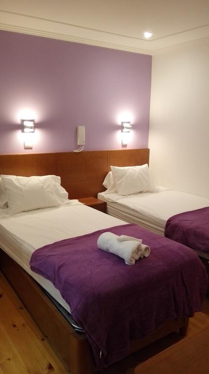 Martim Moniz 28 Guest House Lisbon Room photo