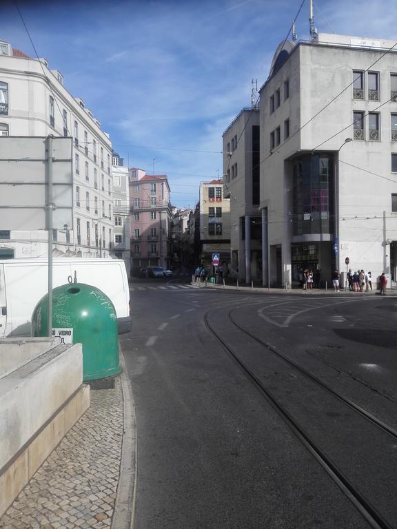 Martim Moniz 28 Guest House Lisbon Exterior photo