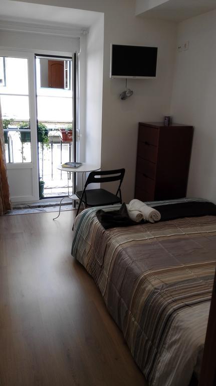 Martim Moniz 28 Guest House Lisbon Exterior photo