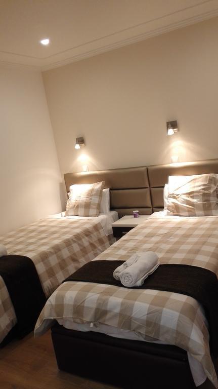 Martim Moniz 28 Guest House Lisbon Room photo