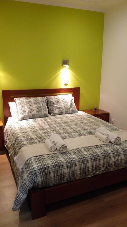 Martim Moniz 28 Guest House Lisbon Room photo