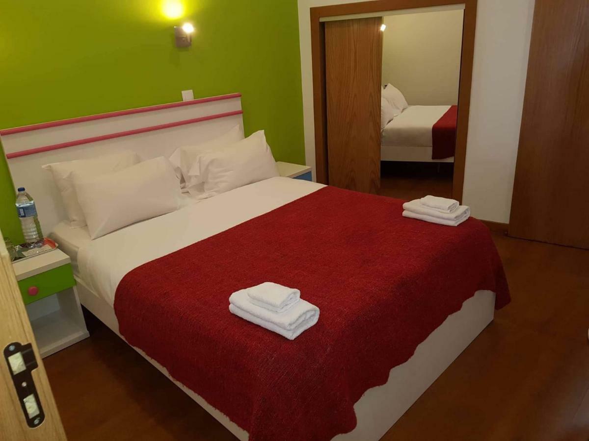 Martim Moniz 28 Guest House Lisbon Exterior photo