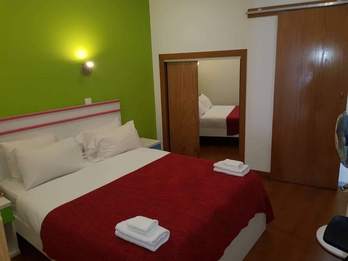 Martim Moniz 28 Guest House Lisbon Exterior photo